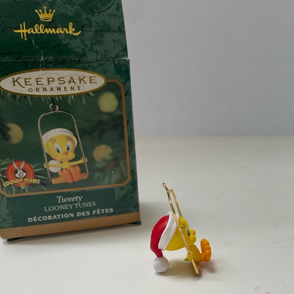 Hallmark Ornament, Tweety Looney Tunes, mini new in box. - Picture 6 of 9